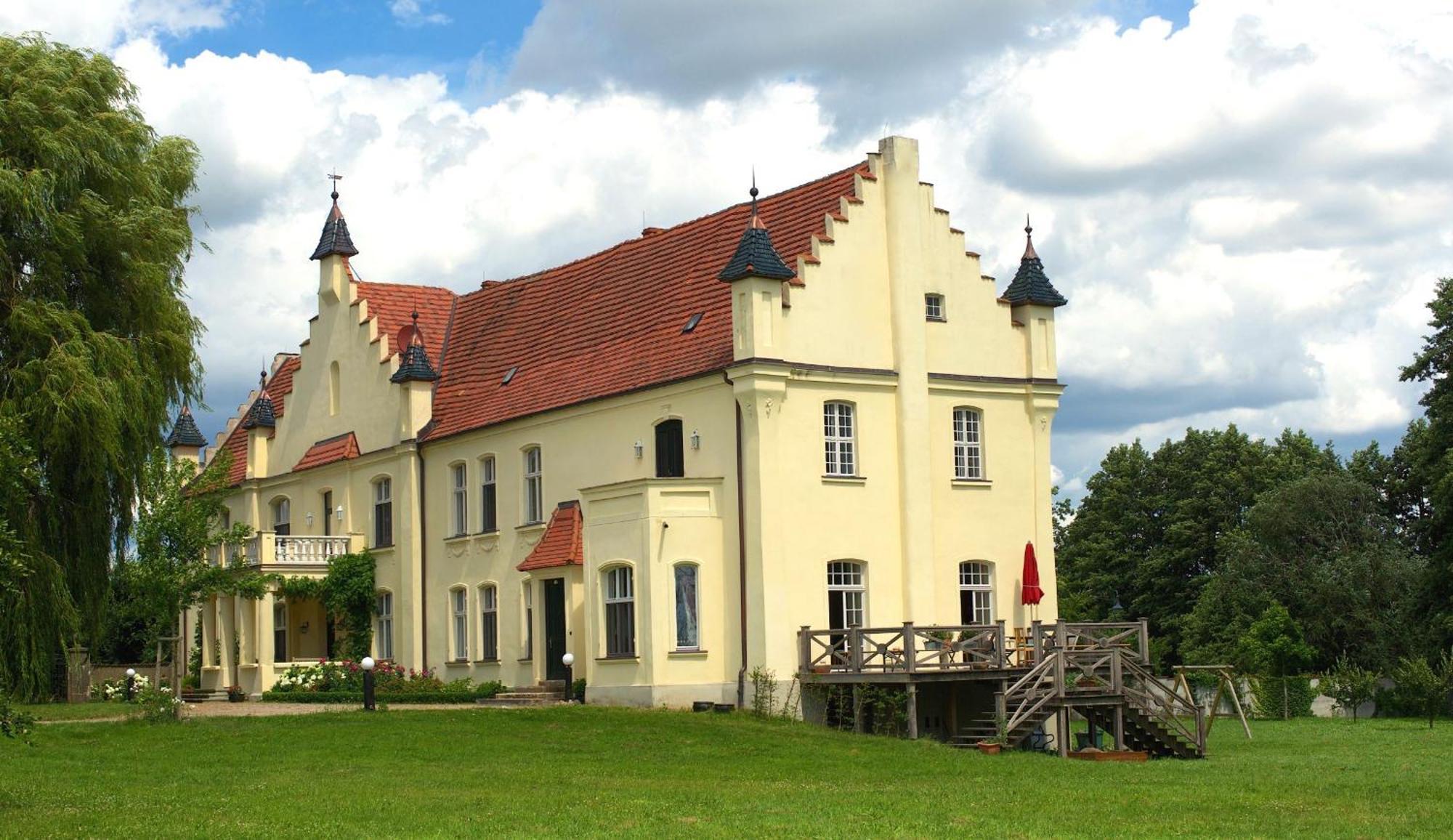 Gutshaus Penzlin Villa Meyenburg  Exterior foto